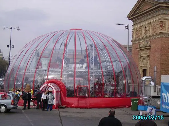 Az első MikulásGyár kupola 2005-ben